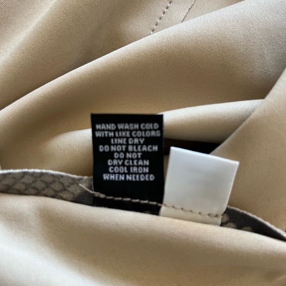 Jacket - Picture 3 of 4